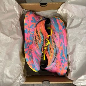 Brand new Women’s Size 9 ASICS gel-nimbus 25 AQUARIUM/VIBRANT YELLOW
